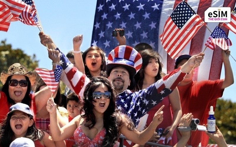 Những "cú sốc" văn hóa tại Mỹ và tầm quan trọng của eSIM USA
