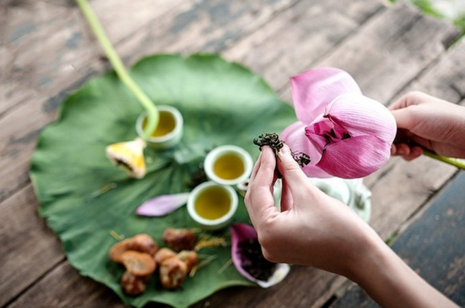 Trà ướp bông sen Tây Hồ: Thiên Cổ Đệ Nhất Trà