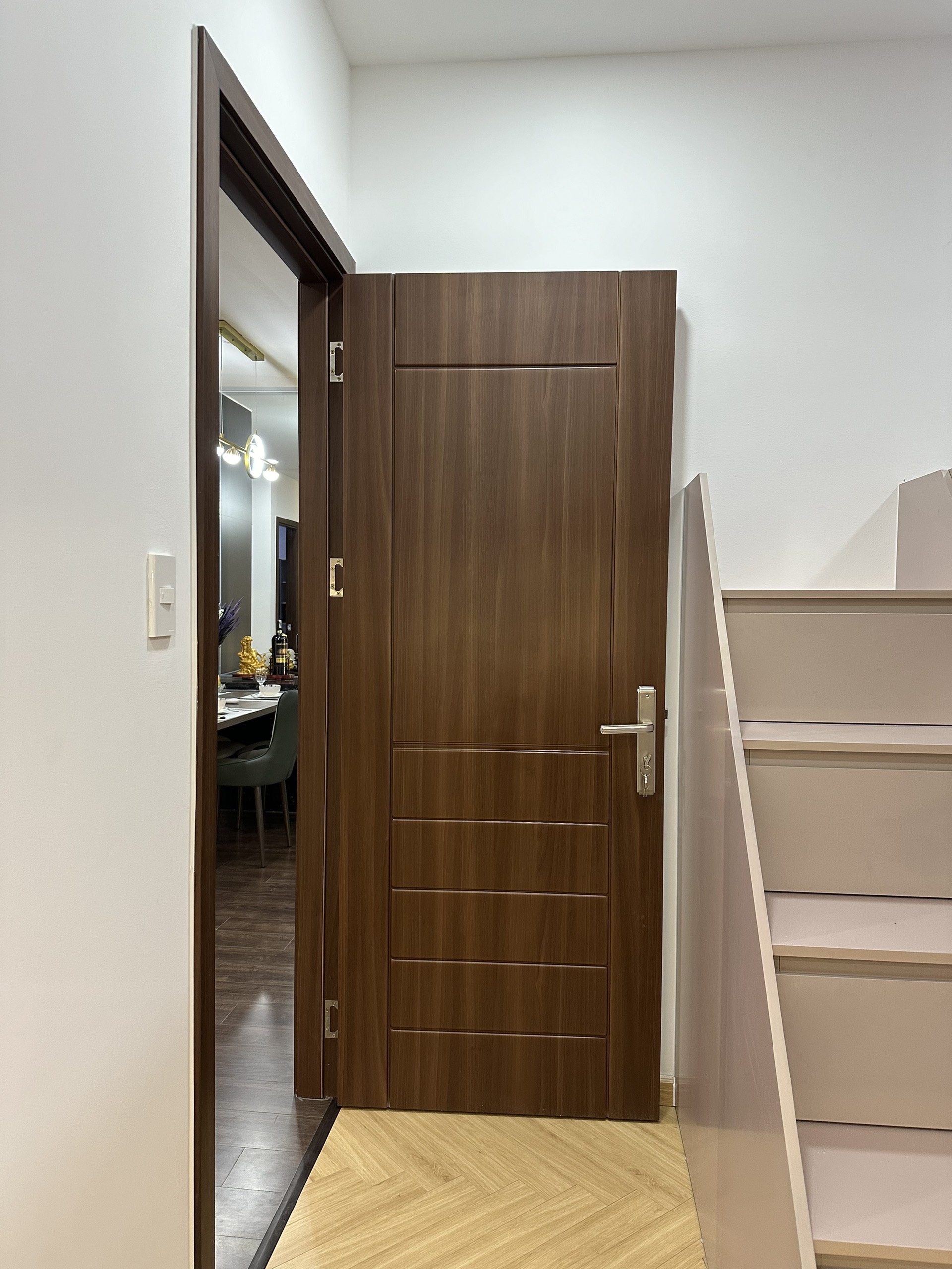Giá cửa nhựa ABS tại Đồng Nai/ Mẫu cửa phòng ngủ đẹp 2