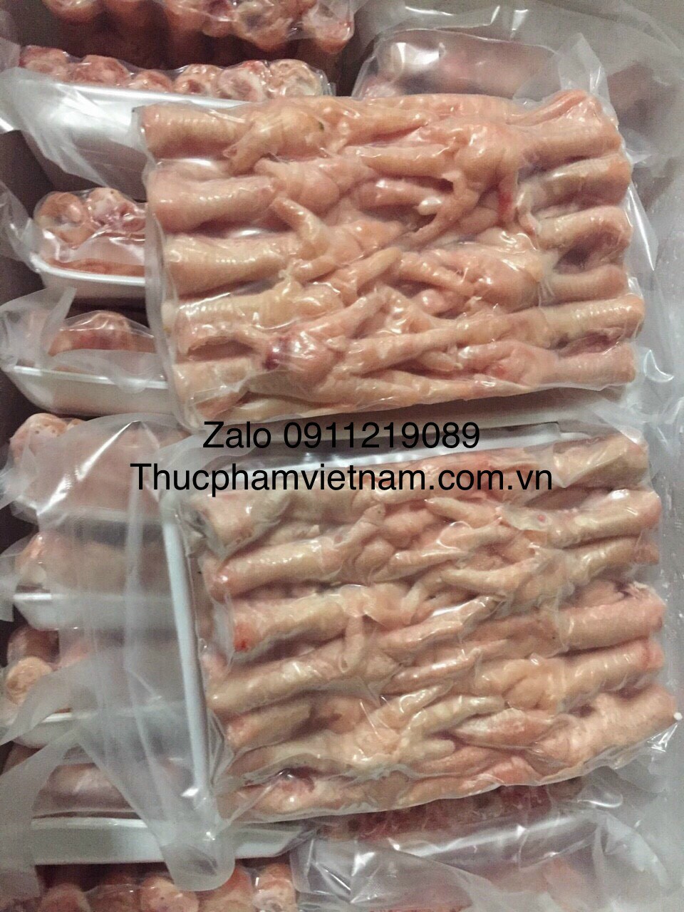 Chân gà rút xương chiên giòn – giòn ngoài, dai ngon bên trong