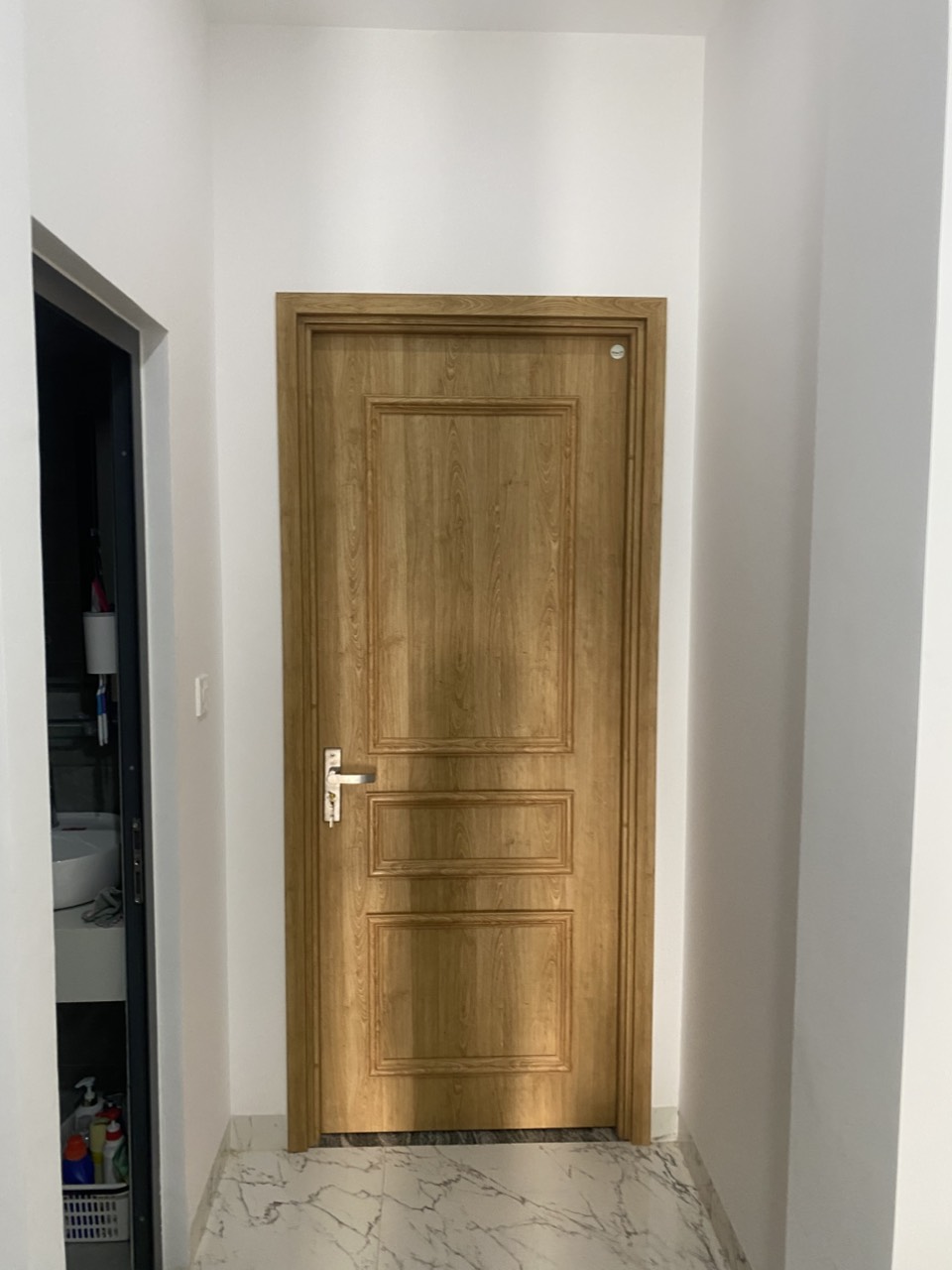 Giá cửa nhựa Composite tại Ninh Hòa 2