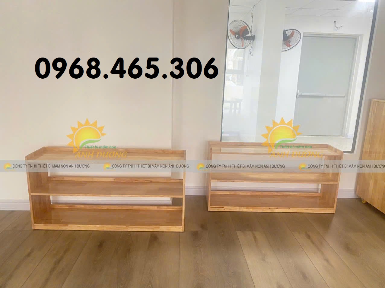 Kệ gỗ cao su mầm non, kệ gỗ 3 tầng mầm non mẫu giáo